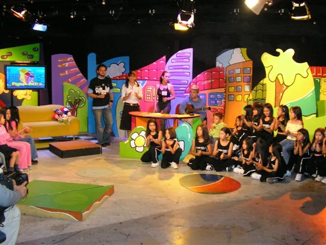 Rosita Stone Latin American promotional tour — photograph 8